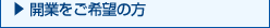 �J��
